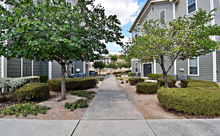 exterior buildings 1 luxury off campus student apartments near utsa university of texas san antonio