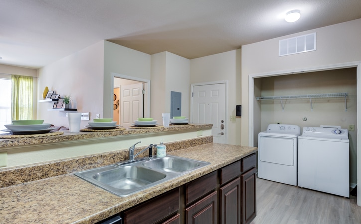 high view off campus apartments near utsa san antonio full kitchen bar seating full size washer and dryer in every unit